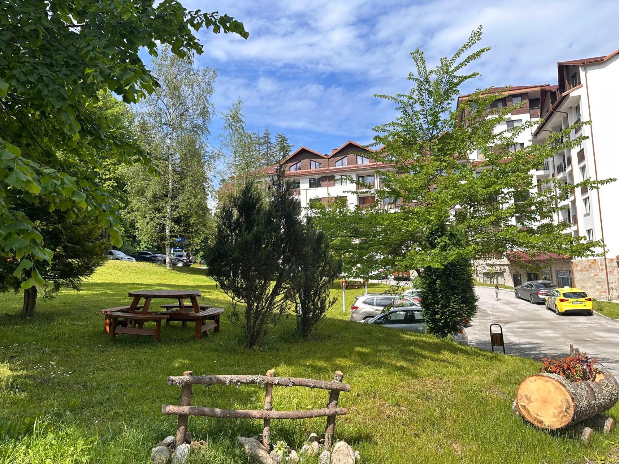 Petkovi Аpartments, Borovets Gardens - One-Bedroom And Two-Bedroom Apartments Bagian luar foto